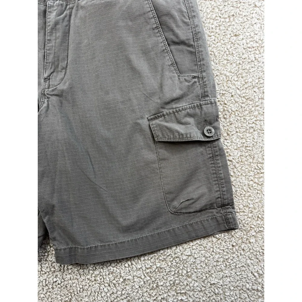 The North Face Men's Shorts Size 34 Gray Cargo Hiking Outdoor Casual
